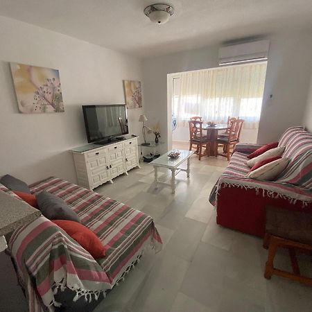 Apto. Urbanizacion Laguna Beach, 1ª Linea De Playa Torrox Ngoại thất bức ảnh