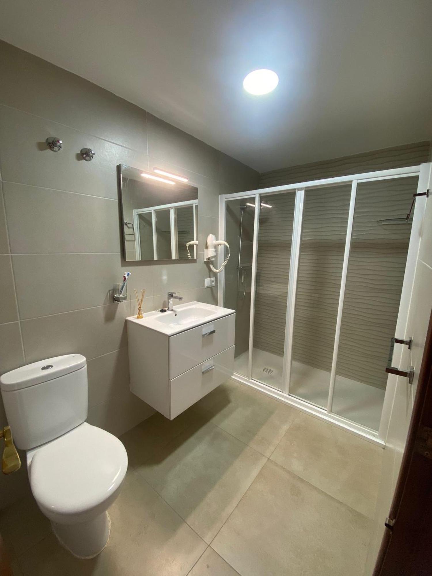 Apto. Urbanizacion Laguna Beach, 1ª Linea De Playa Torrox Ngoại thất bức ảnh